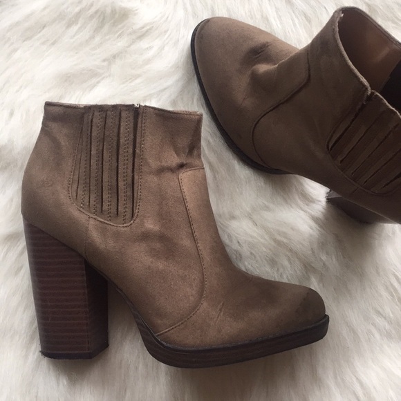 Zara Shoes - ZARA Trafaluc Faux-Suede Ankle Boot Size 9